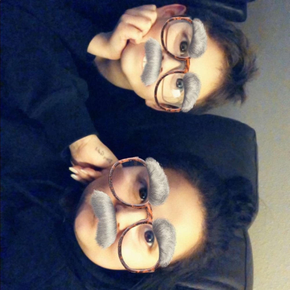 Meet your Posher, Nicole